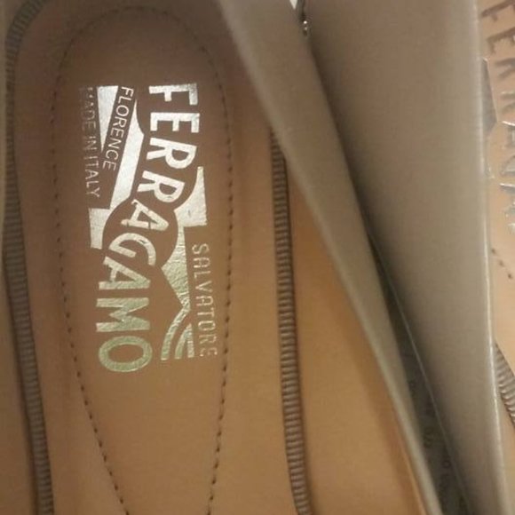Salvatore Ferragamo shoes size 7. Authentic. - Picture 2 of 3